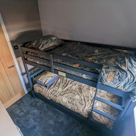 Cottage/Boutique Style - Free Parking & Wi-Fi 赫尔河畔京士顿 外观 照片